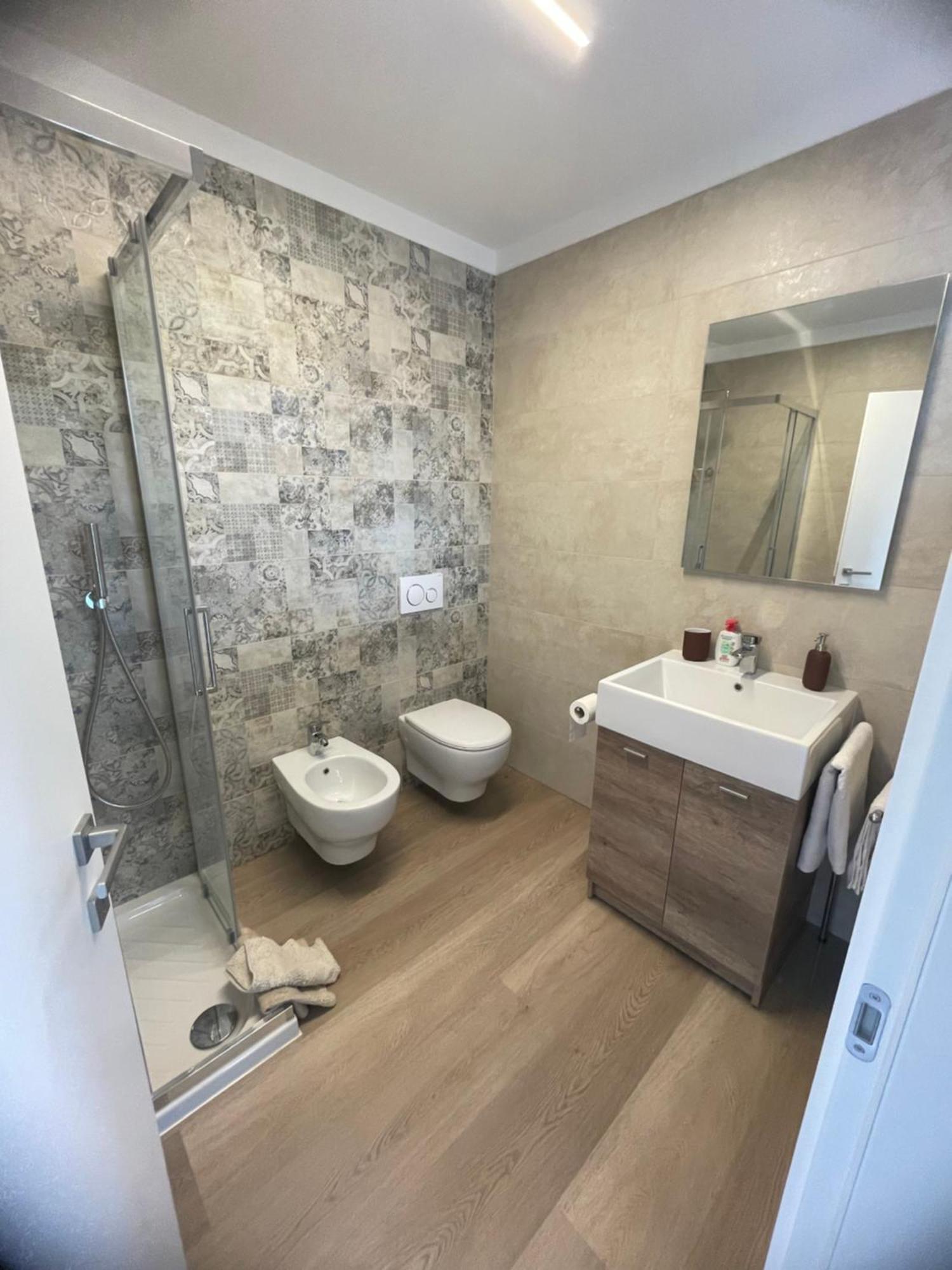 Lotus Garda Bed & Breakfast Riva del Garda Dış mekan fotoğraf